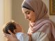 découvrez la signification profonde de la maternité dans l'islam, une responsabilité précieuse alliant devoir spirituel et engagement familial.